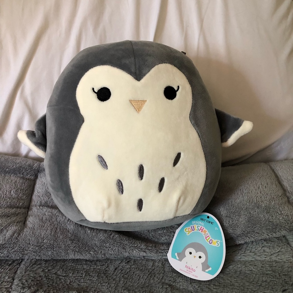 Hot topic Owl Squishmallow